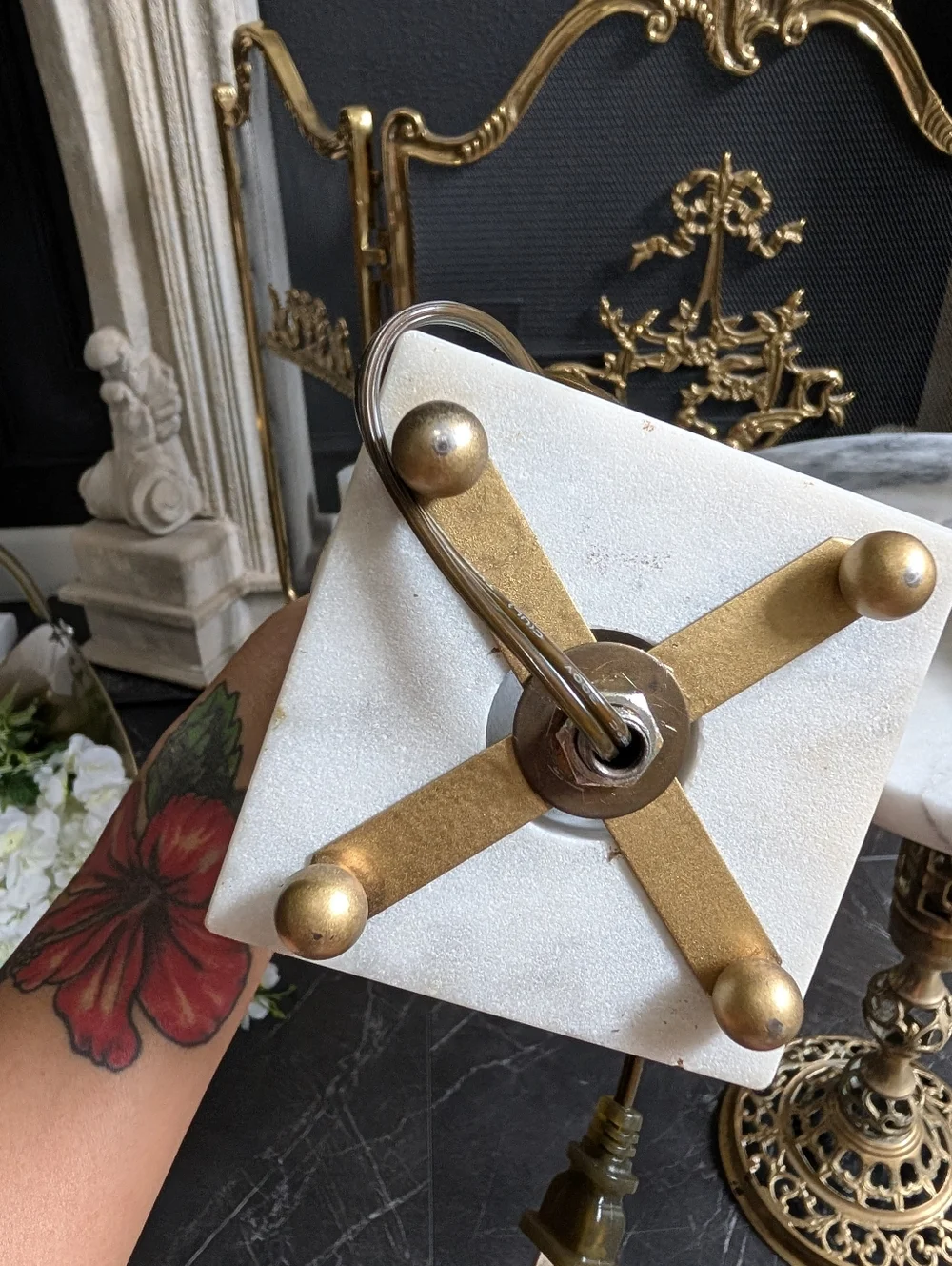 Vintage Porcelain Frederick Cooper Table Lamp, gold details, marble base, fringe - Picture 7 of 8